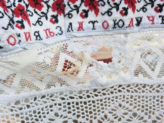 23 сияе златою